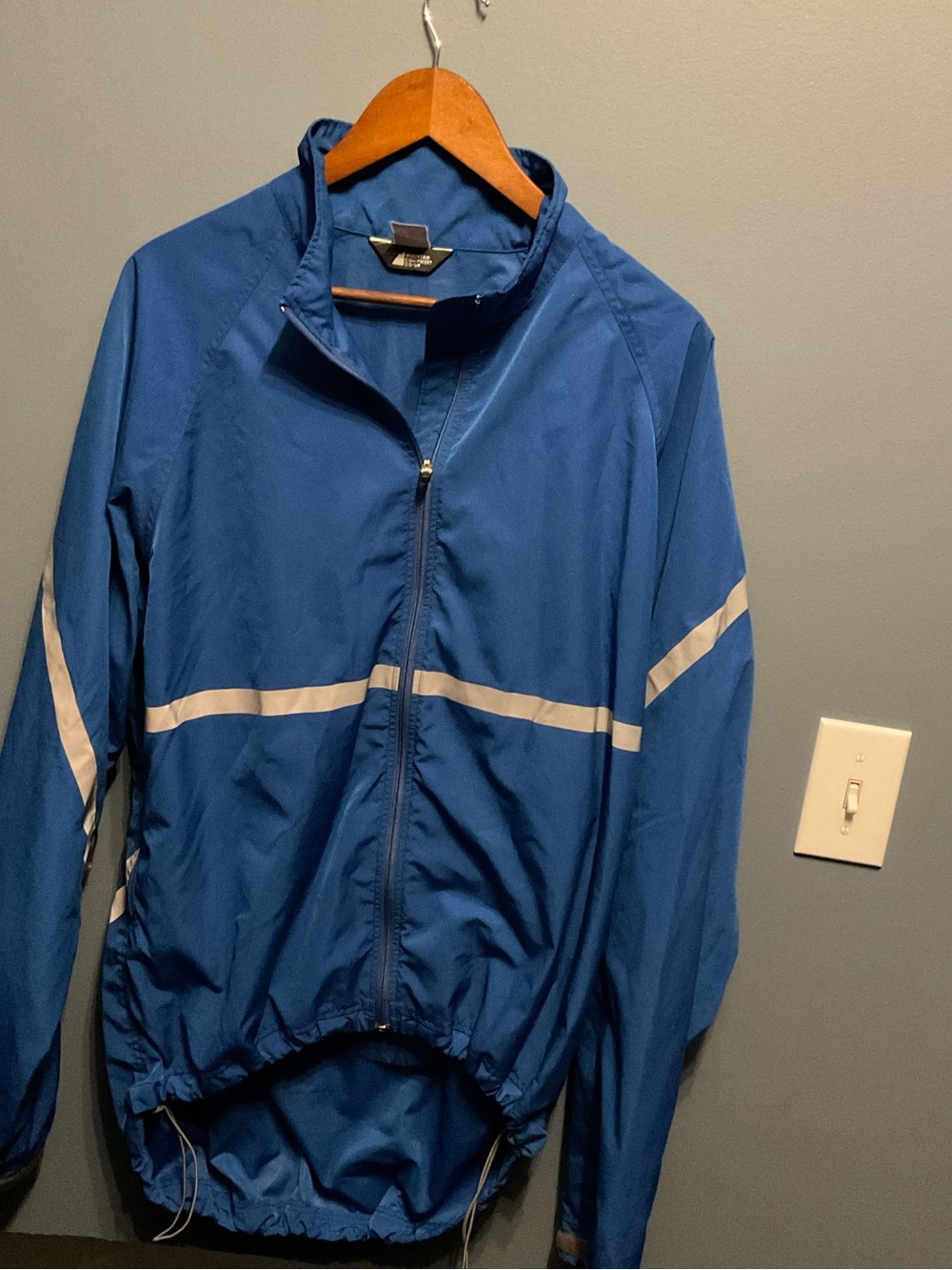 MEC Blue Men’s Lightweight Running Windbreaker Jacket with Reflective Stripes